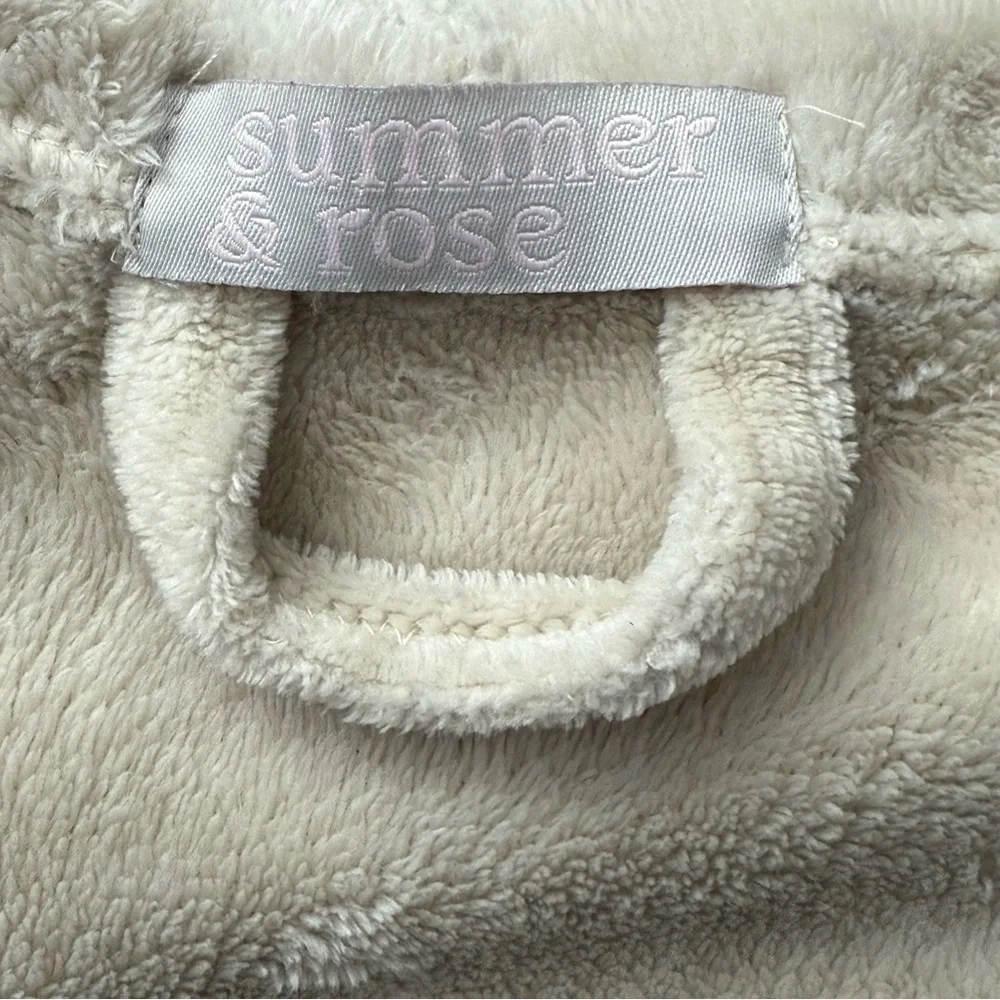 Summer &‎ Rose Women's Plush Fur Hooded Spa Short Bathrobe, Beige, Size XS/S/M